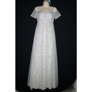 Women’s Michelangelo Embroidered Beaded Sheer Overlay Empire Waist Dress Sz 4